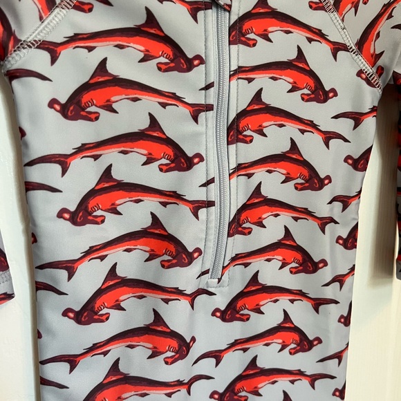 Kate Quinn Rash guard - Picture 3 of 5